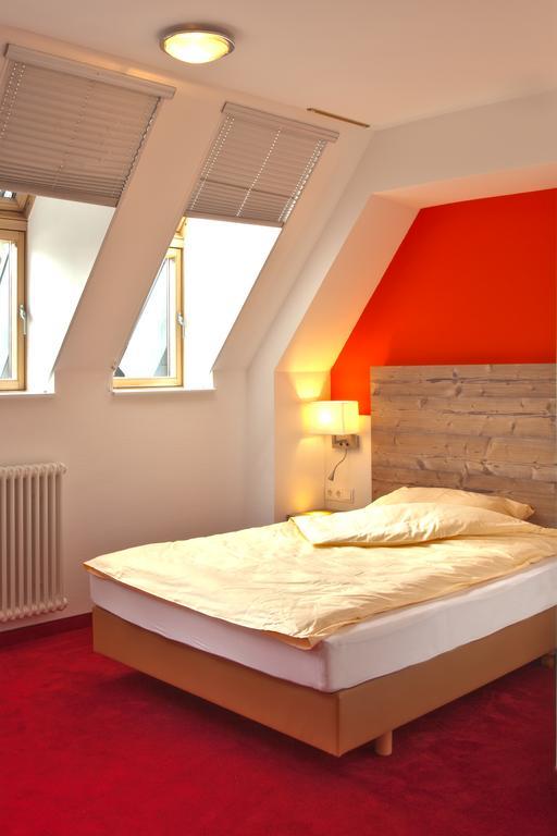 Sternplatz Hotel เอฮิงเงน ภายนอก รูปภาพ