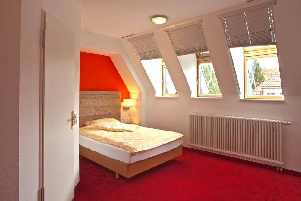 Sternplatz Hotel เอฮิงเงน ภายนอก รูปภาพ